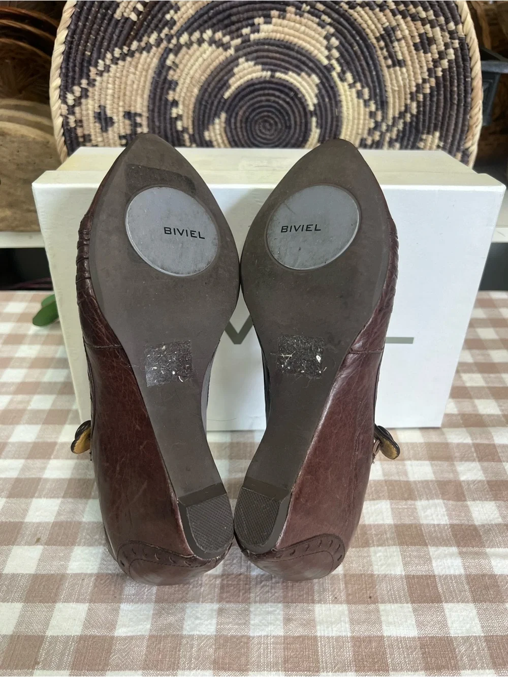 Biviel wingtip MJ wedge shoes brown size 39 -8.5-9 retro style